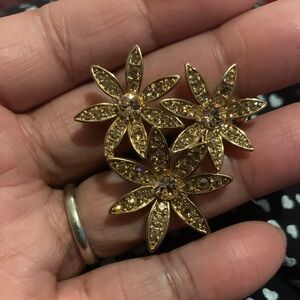Vintage Liz Claiborne Gold Floral Brooch